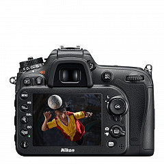 Nikon D7200 con lente