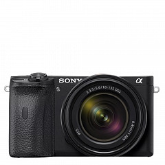 Sony A6600 con lente