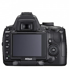 Nikon D5000 con lente