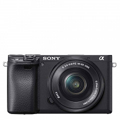 Sony A6400 con lente